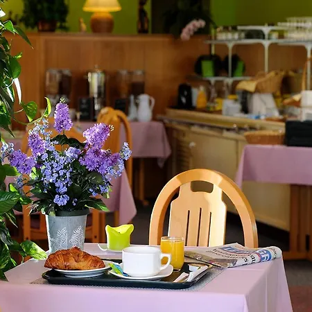 Charme Hotel En Beaujolais Hotel 3*